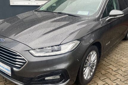 Ford Mondeo 87.998 km 17.999 &euro; Leuna 06237