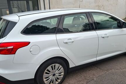 Ford Focus 143.000 km 5.500 &euro; Leipzig 04277