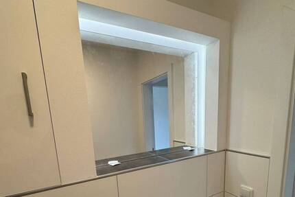 TOP-SINGLEWohnung mit EBK + STELLPLATZ + ERSTBEZUG