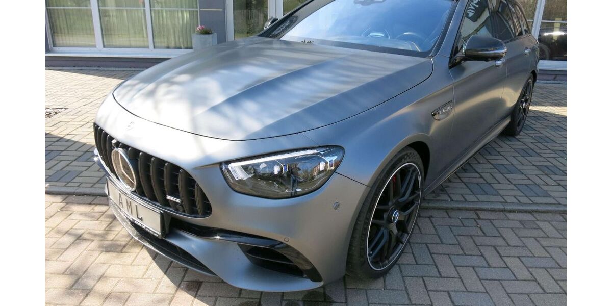 Mercedes-Benz E 63 AMG 33.000 km 119.990 &euro; Lucka 04613