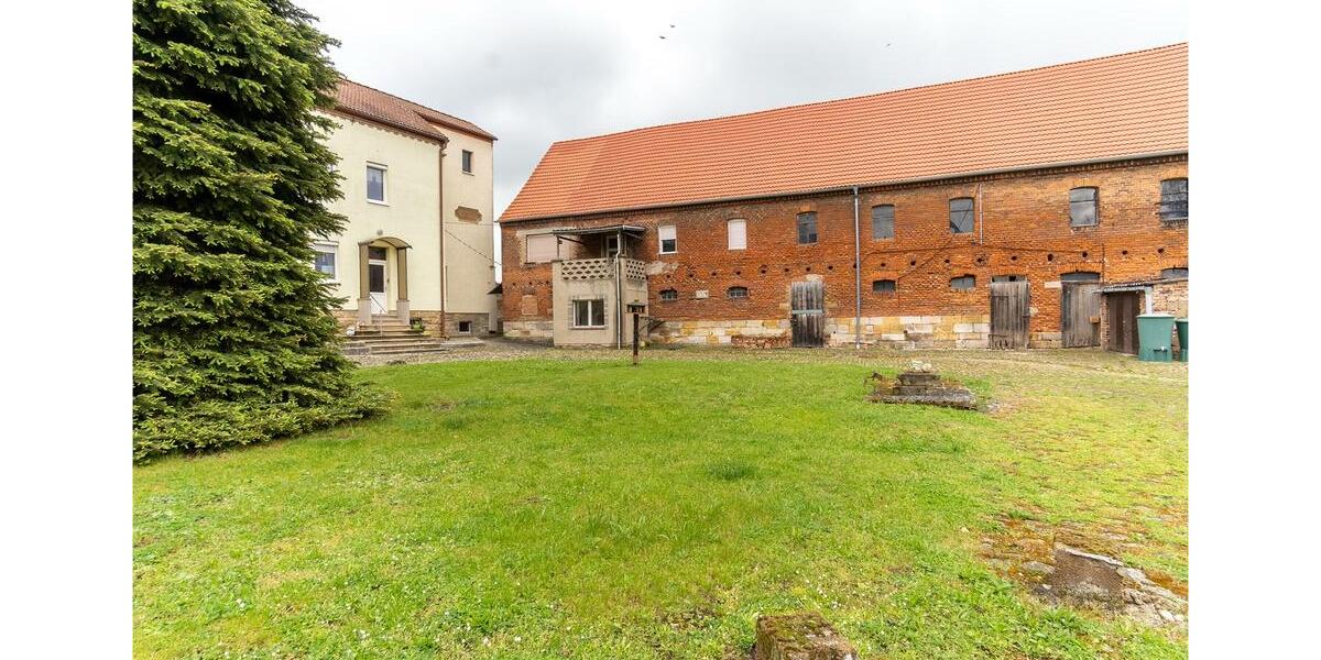 Mehrfamilienhaus, Wohnhaus Hohenmölsen - 10 Zimmer, 282 m&sup2;, 349.000&euro; | Angebot:26957655