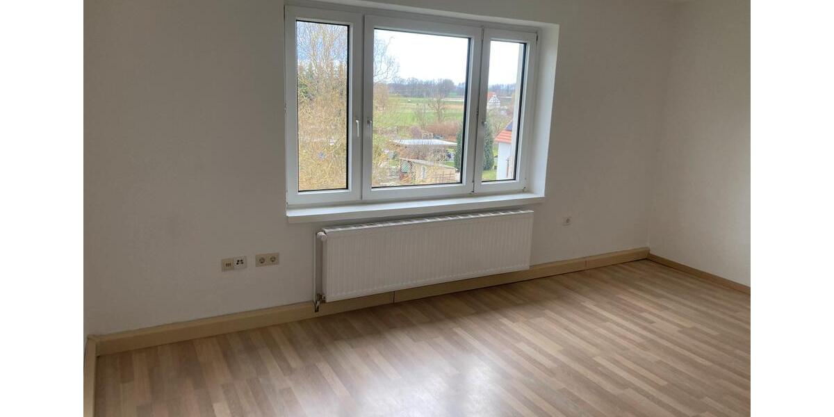 Etagenwohnung Borna - 3 Zimmer, 68 m&sup2;, 450&euro; | Angebot:26339651