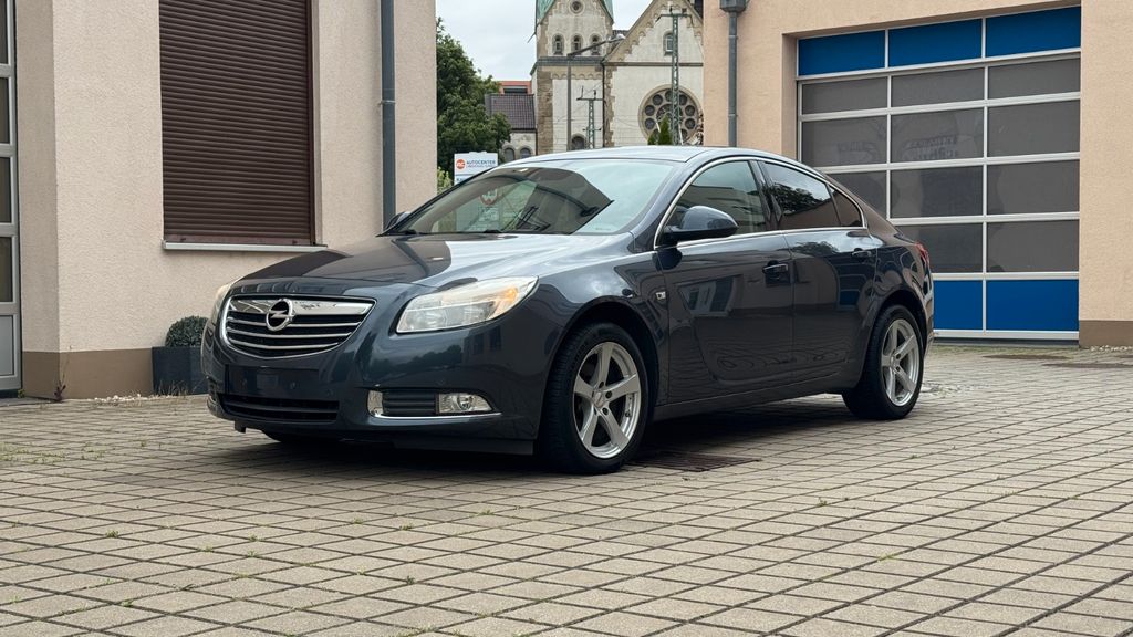 Opel Insignia 162.900 km 3.900 &euro; Leipzig 04179