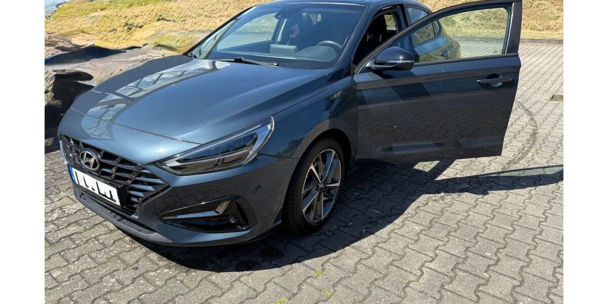 Hyundai i30 40.900 km 17.900 &euro; Schkeuditz 04435