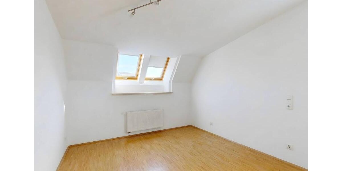 Dachgeschoßwohnung Leipzig Nord - 3 Zimmer, 96 m&sup2;, 919&euro; | Angebot:25719740