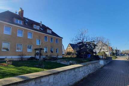 Wohnung zum Mieten in Schkopau 824 € 103 m² 5 zimmer