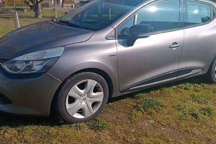 Renault Clio 120.000 km 5.499 &euro; Leipzig 04288