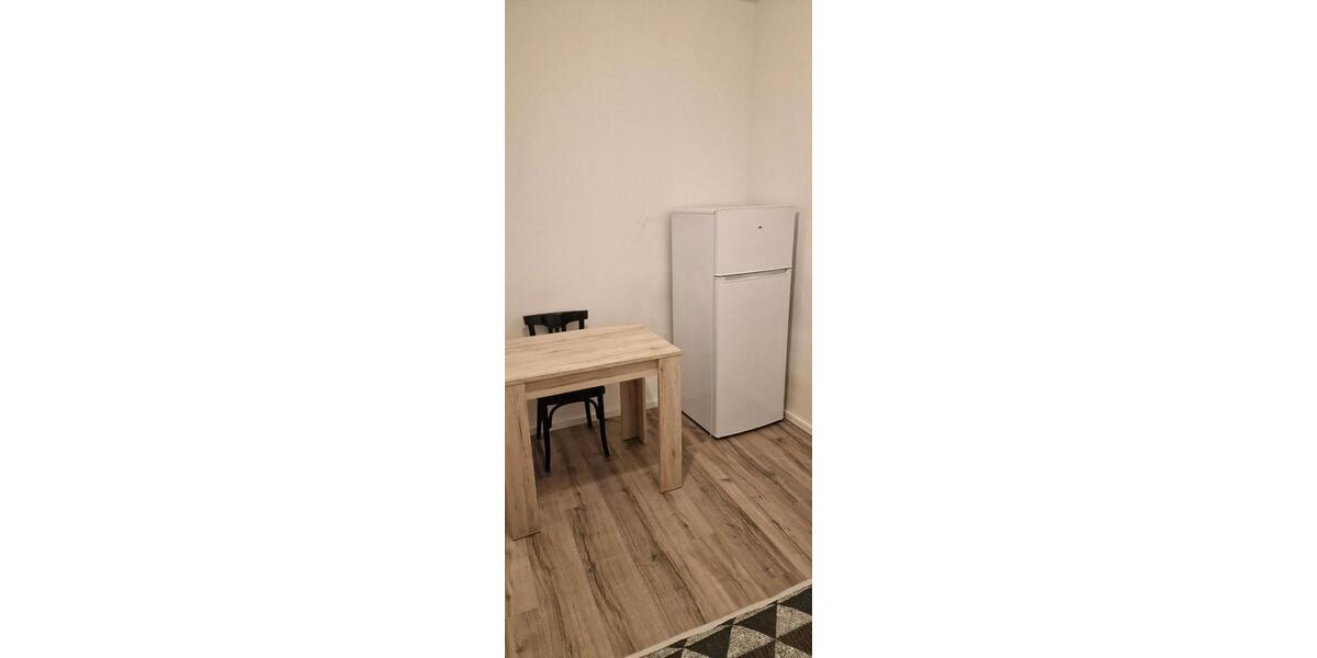 Etagenwohnung Schkeuditz - 1 Zimmer, 18 m&sup2;, 700&euro; | Angebot:25793056