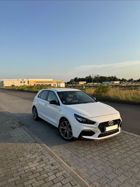 i30