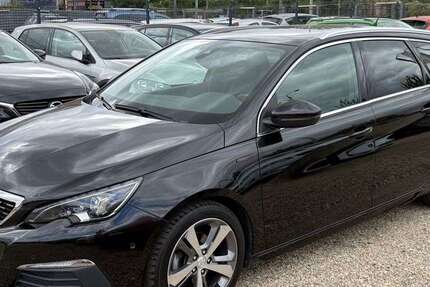 Peugeot 308 83.215 km 12.498 € Leipzig 04179