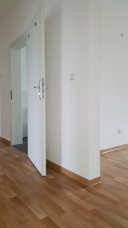 ZENTRAL MITTENDRIN + Ecke Rewe Gorkistraße + HELL & GERÄUMIG zimmer