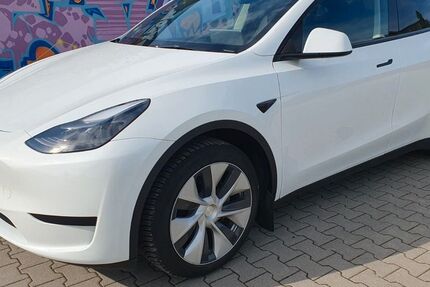 Tesla Model Y 49.900 km 30.990 &euro; Leipzig 04179