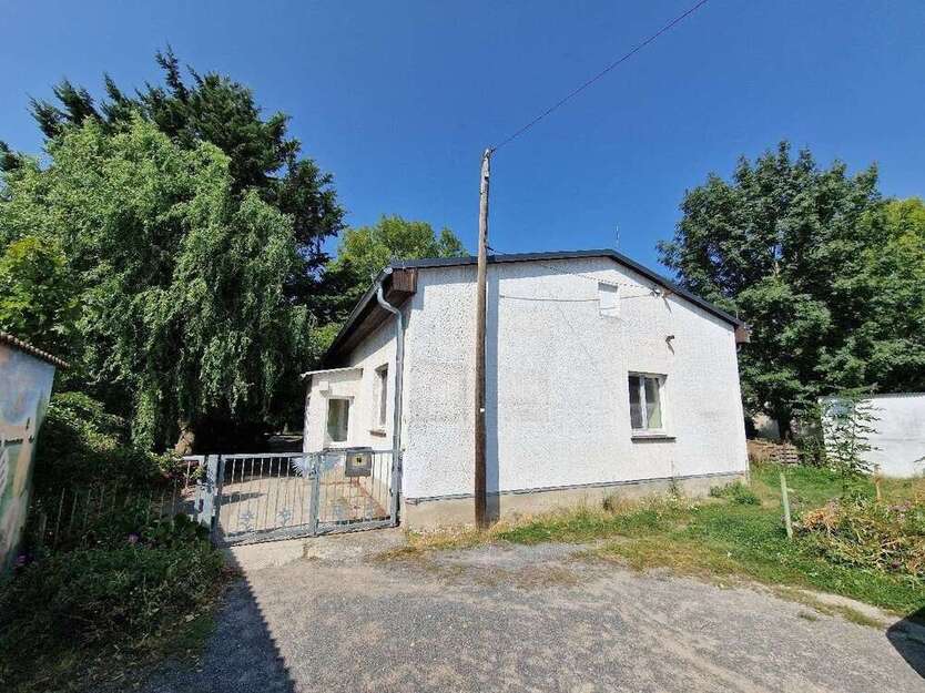 Grundstück zu verkaufen in Leipzig 249.900 € 2050 m²