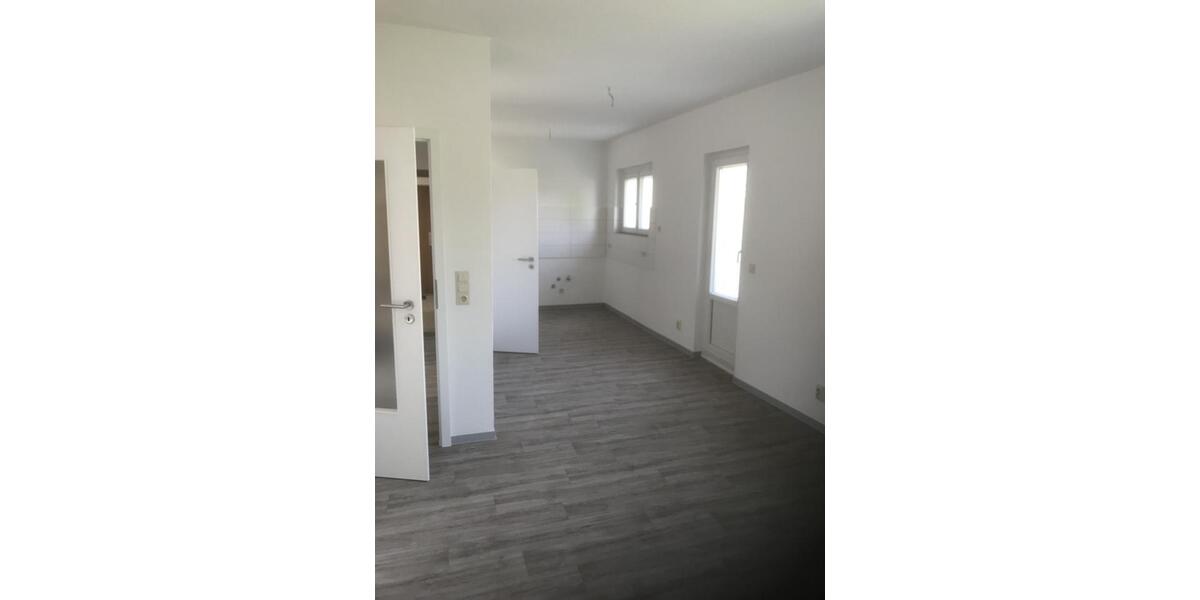 Etagenwohnung Bad Dürrenberg - 3 Zimmer, 54 m&sup2;, 360&euro; | Angebot:26194057
