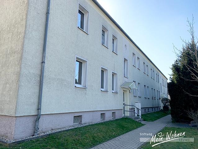 Erstbezug nach Komplettsanierung! Bad mit Dusche! zimmer