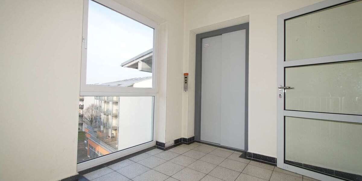 Individuell gestaltbare Bürofläche am Flughafen: Mit Balkon und viel Tageslicht zimmer