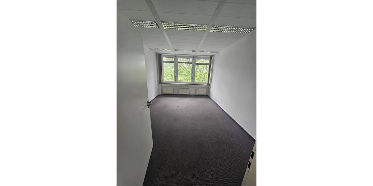 Gewerbeobjekt Leipzig Schönefeld-Abtnaundorf - 1 Zimmer, 510 m&sup2;, 4.340&euro; | Angebot:25999696