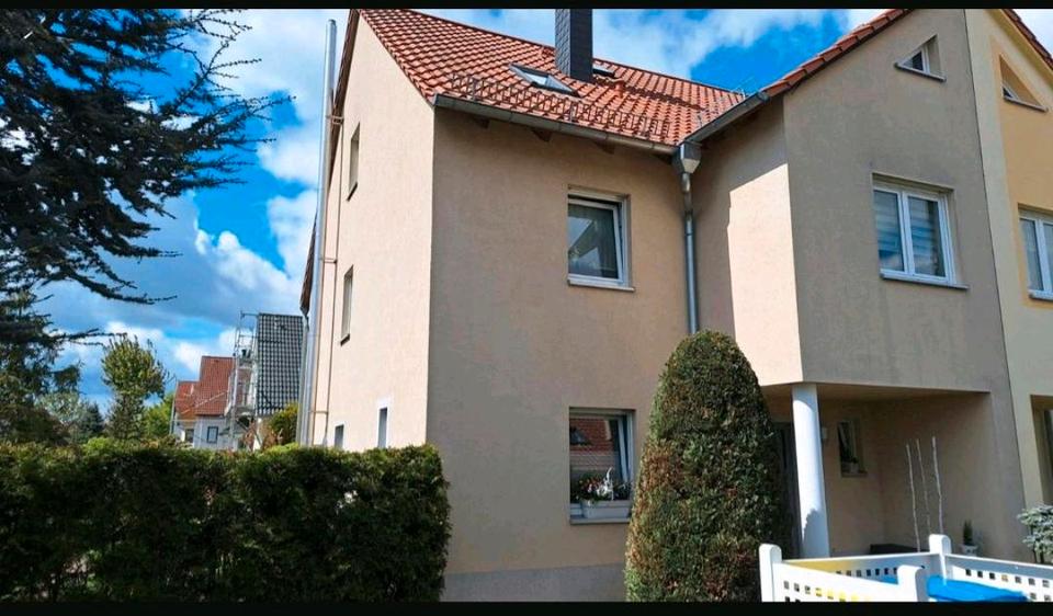 Doppelhaushälfte Schkopau - 6 Zimmer, 166 m&sup2;, 445.000&euro; | Angebot:26956882