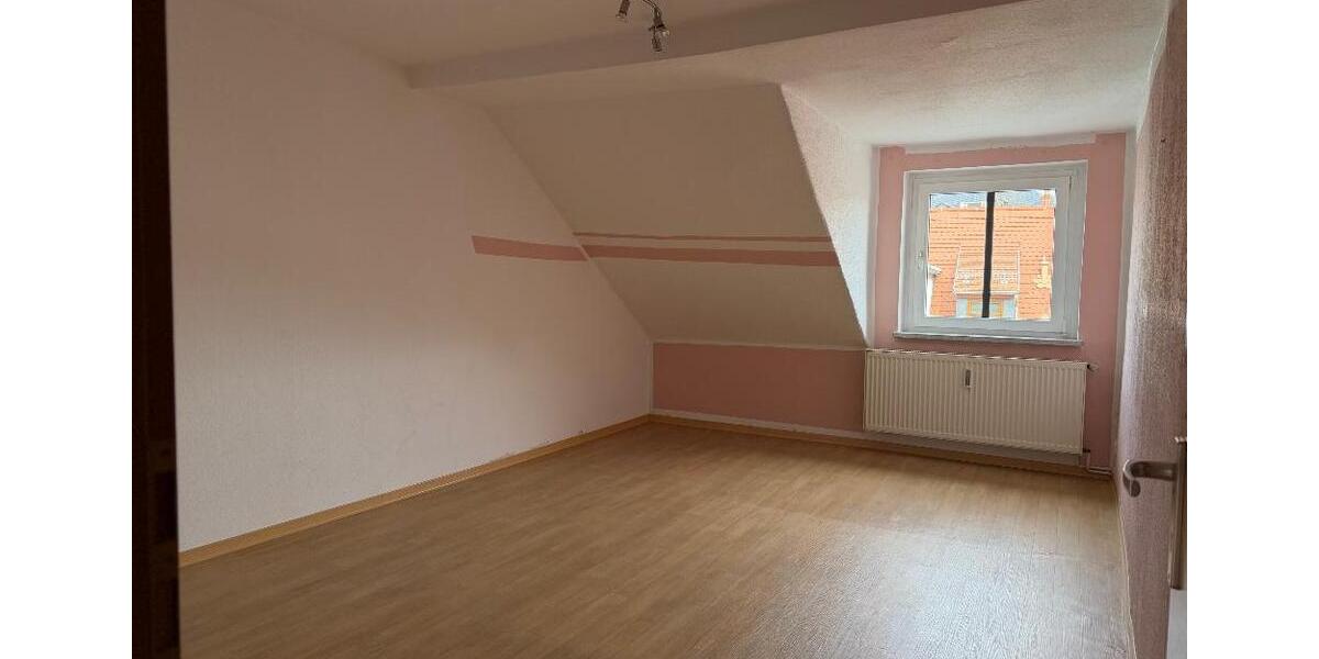 Etagenwohnung Borna - 3 Zimmer, 80 m&sup2;, 440&euro; | Angebot:26062973