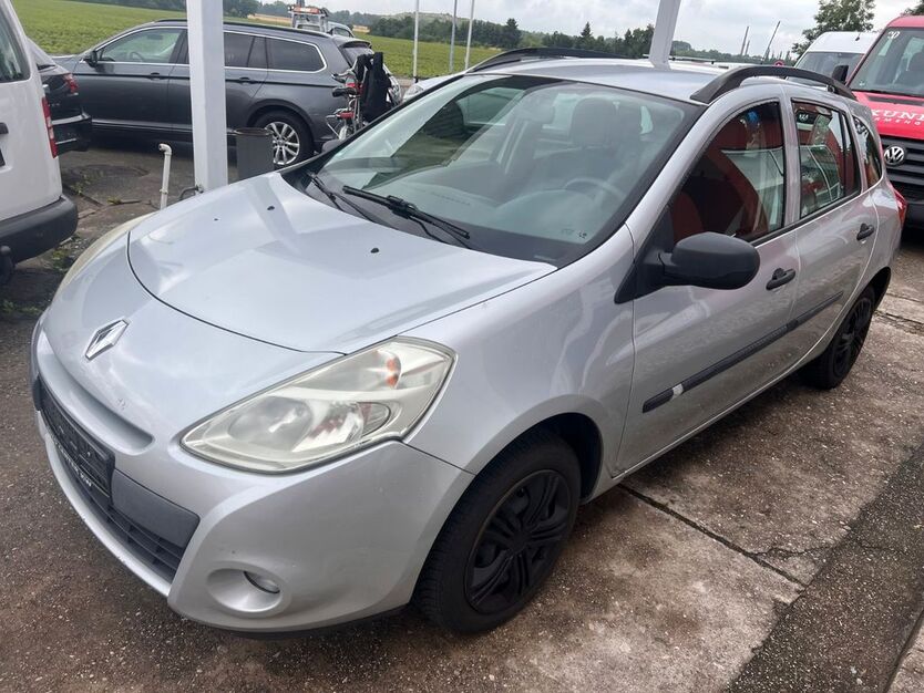Renault Clio 75.500 km 2.700 € Leipzig / Holzhausen 04288