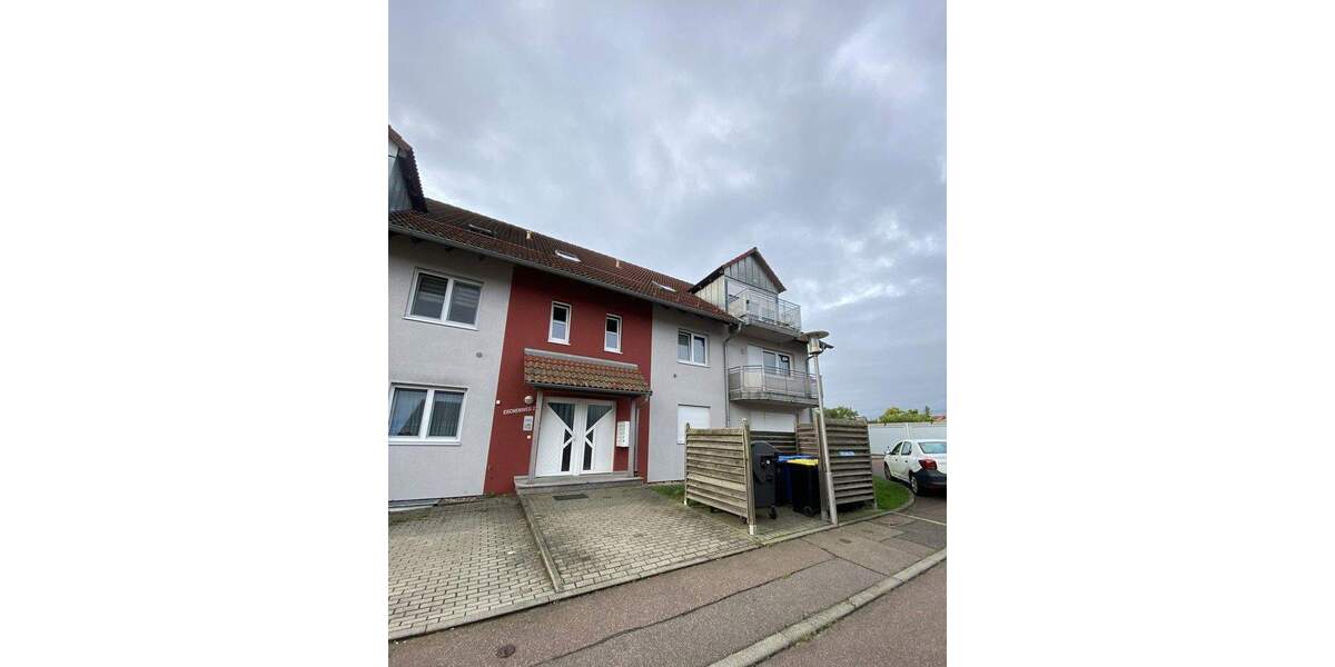 Etagenwohnung Schkopau Ermlitz - 2 Zimmer, 62 m&sup2;, 530&euro; | Angebot:25734773