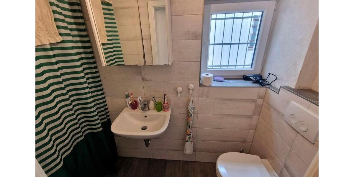 Einfamilienhaus Hohenmölsen - 5 Zimmer, 120 m&sup2;, 180.000&euro; | Angebot:26391263