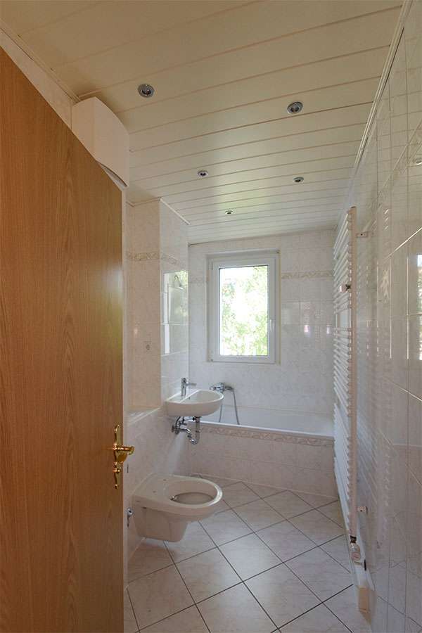 Wohnung zum Mieten in Halle (Saale) 420,46 € 59.98 m²