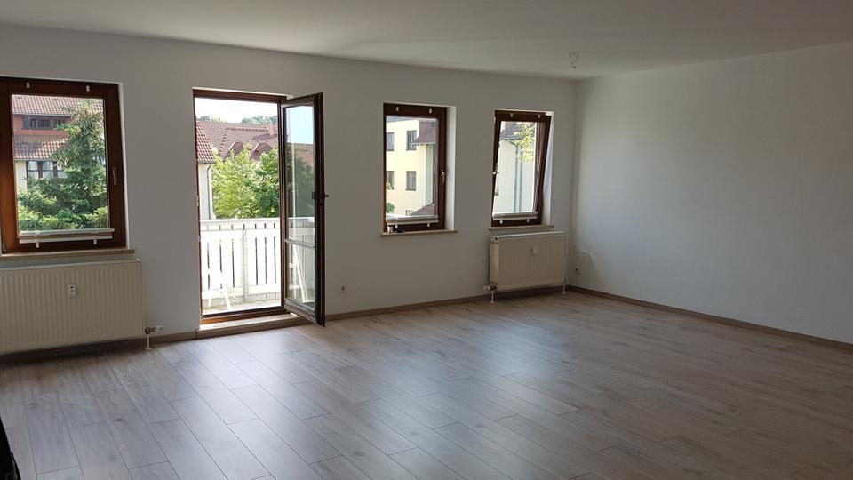  MACHERN MAISONETTE 2 ZIMMER mit offener Küche BALKON AB SOFORT 2 zimmer