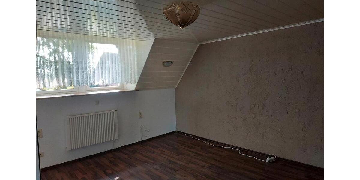 Einfamilienhaus Delitzsch - 10 Zimmer, 200 m&sup2;, 175.000&euro; | Angebot:26962799