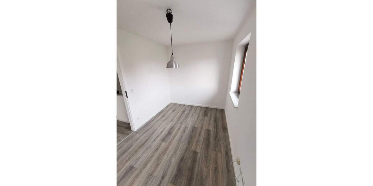 Doppelhaushälfte Leuna Zöschen - 4 Zimmer, 102 m&sup2;, 300.000&euro; | Angebot:25695165