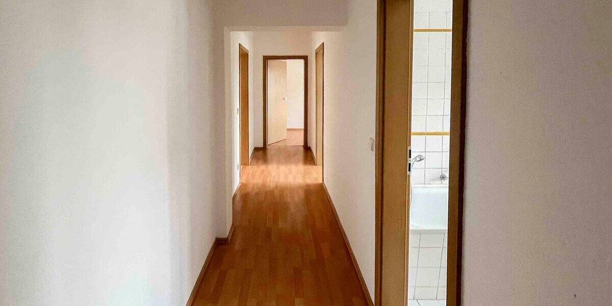 Etagenwohnung Groitzsch Großpriesligk - 4 Zimmer, 75 m&sup2;, 59.000&euro; | Angebot:26204579