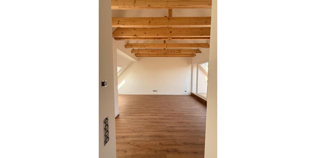Dachgeschoßwohnung Leipzig Ost - 3 Zimmer, 75 m&sup2;, 1.050&euro; | Angebot:26215165
