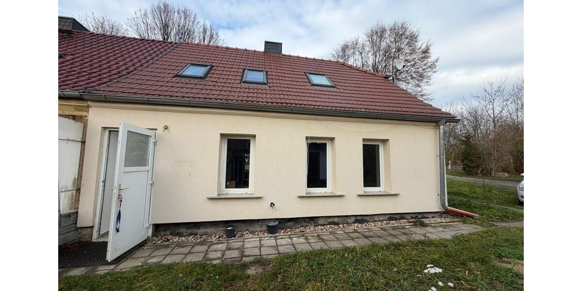 Reihenhaus Schkopau - 3 Zimmer, 60 m&sup2;, 120.000&euro; | Angebot:23601332