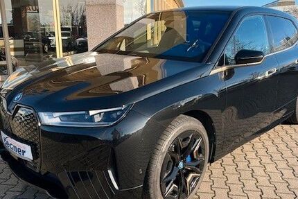 BMW iX 10.800 km 42.840 &euro; Eilenburg 04838