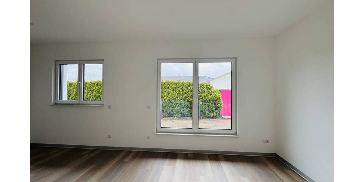 Bungalow Taucha - 3 Zimmer, 135 m&sup2;, 2.100&euro; | Angebot:25983068