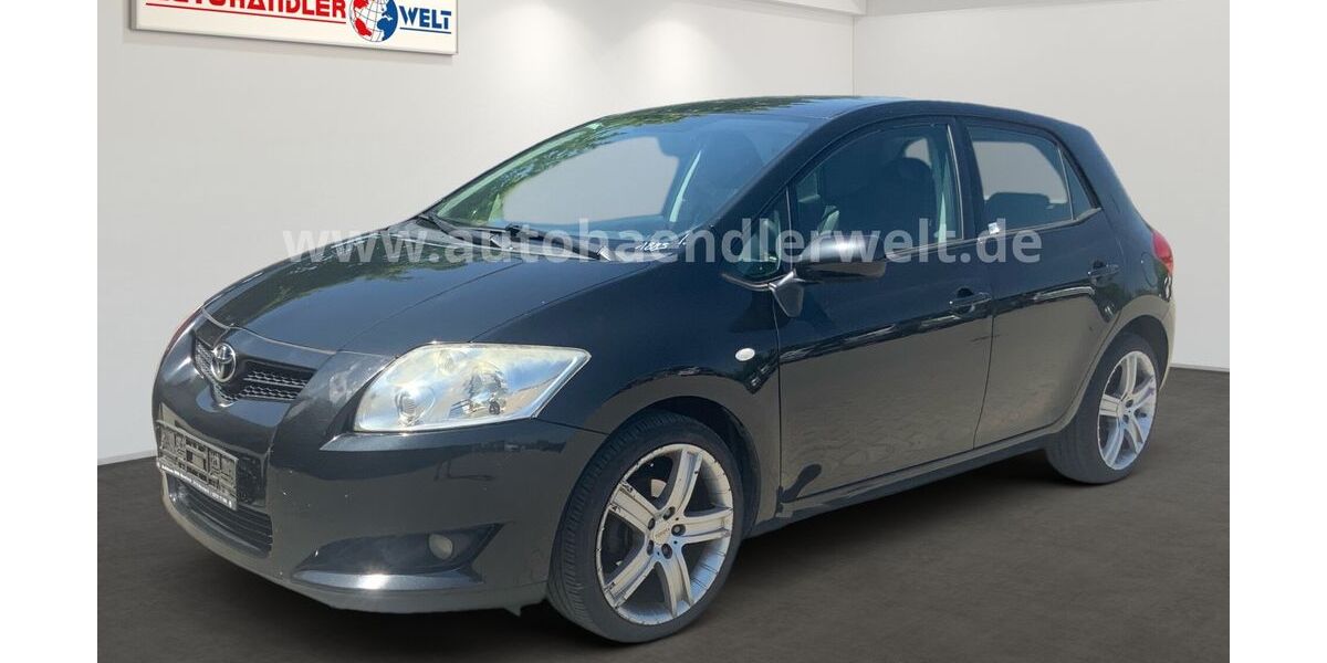 Toyota Auris 235.670 km 2.199 &euro; Brehna 06796