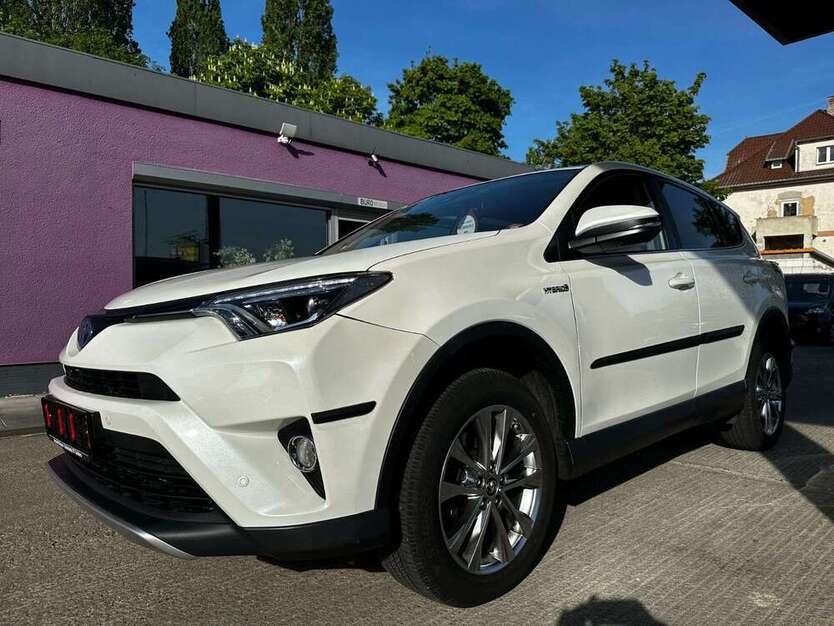 RAV 4