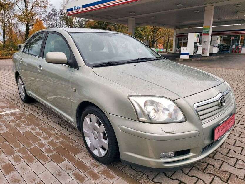 Toyota Avensis 98.527 km 3.999 € Leipzig 04319
