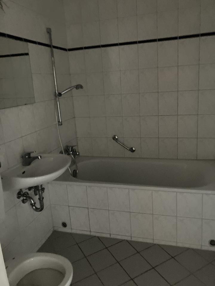 6 Zimmerwohnung mit 2 Balkonen zimmer