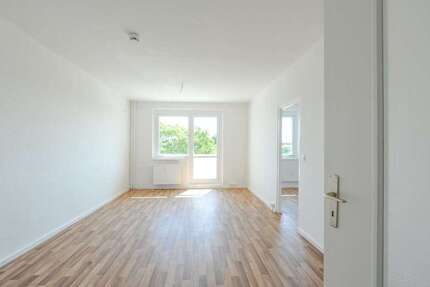 Wohnung zum Mieten in Halle 422 € 70.38 m²