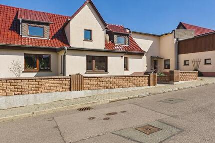 Haus Lützen - 7 Zimmer, 224 m&sup2;, 299.900&euro; | Angebot:26693246