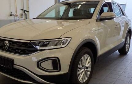 VW T-Roc 7.987 km 23.830 &euro; Leipzig 04178
