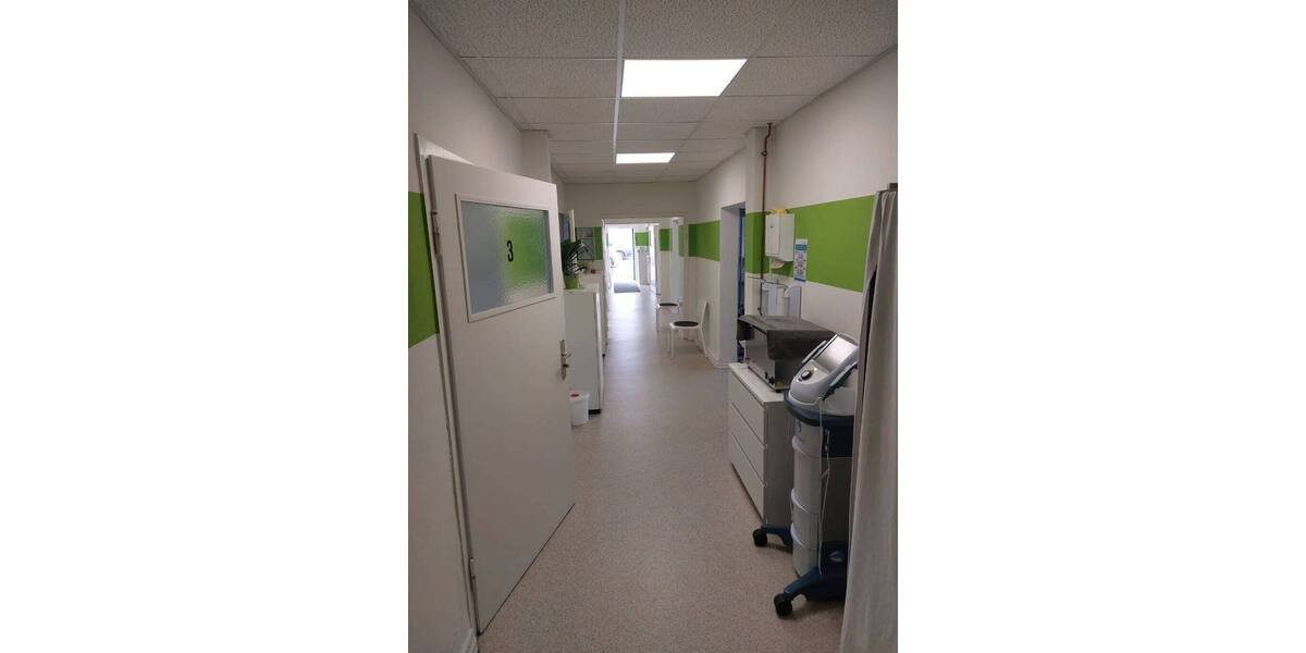 Gewerbeobjekt Borna - 1 Zimmer, 200 m&sup2;, 1.200&euro; | Angebot:25777006