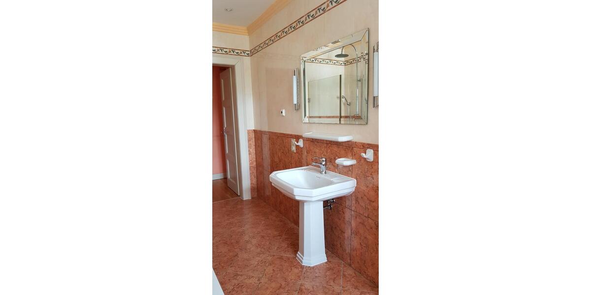 Etagenwohnung Leuna - 3 Zimmer, 83 m&sup2;, 759&euro; | Angebot:26381333