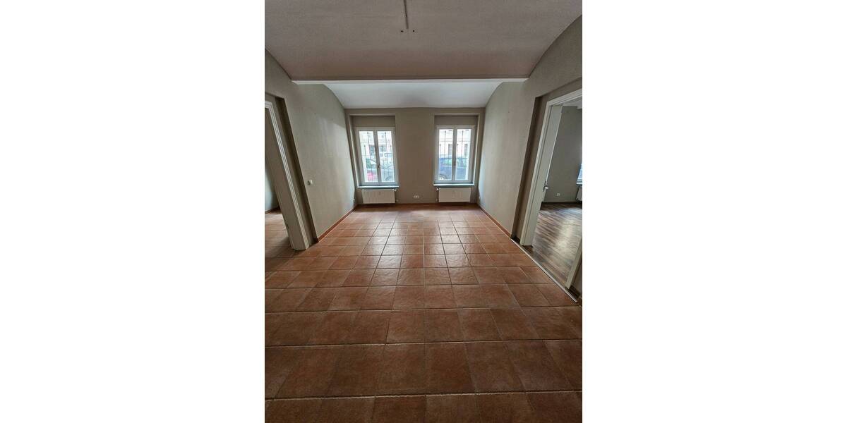 Großzügige Büro-Praxis- oder Ladenfläche in TOP Lage im Waldstraßenviertel 6 zimmer