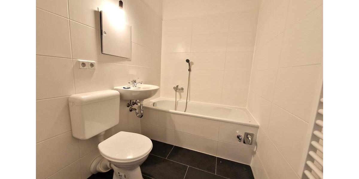 Etagenwohnung Leipzig West - 1 Zimmer, 33 m&sup2;, 326&euro; | Angebot:25582057