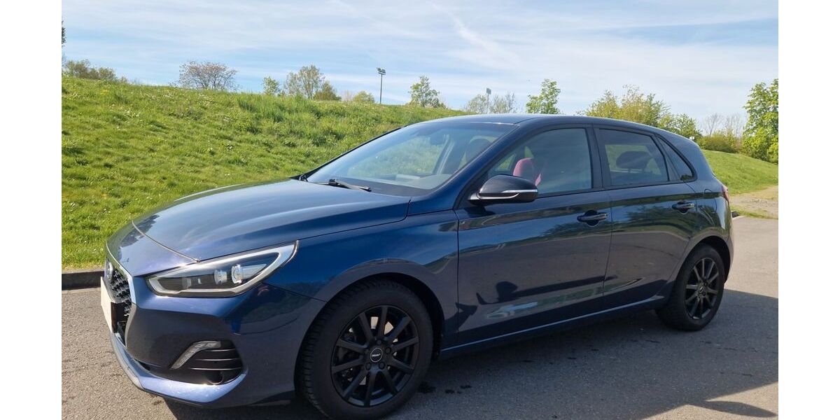 Hyundai i30 40.200 km 14.300 &euro; Leipzig 04105