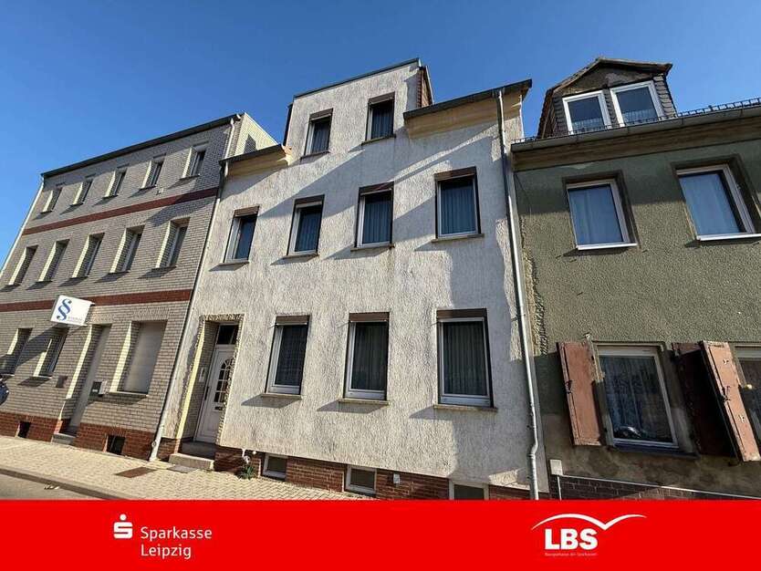 Haus zum Kaufen in Groitzsch 89.000 € 134.69 m²