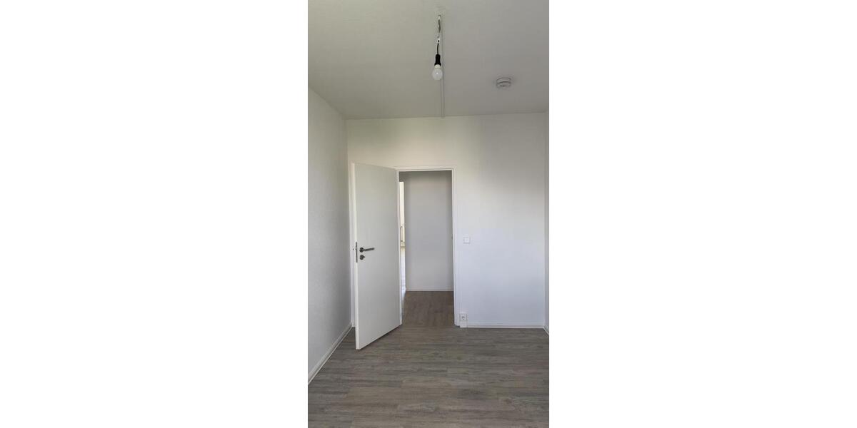 Etagenwohnung Leipzig Lausen-Grünau - 3 Zimmer, 68 m&sup2;, 480&euro; | Angebot:26662735