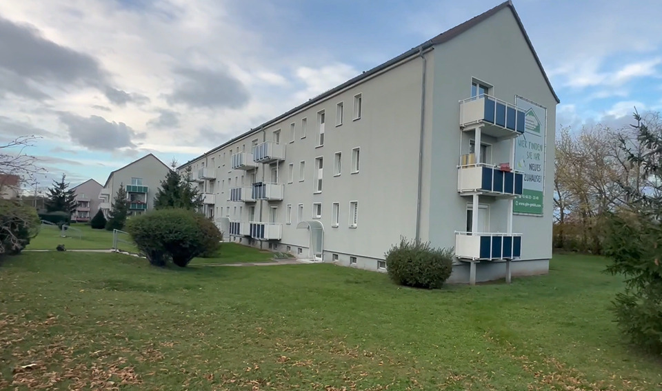 Etagenwohnung Schkopau - 2 Zimmer, 49 m&sup2;, 370&euro; | Angebot:26181118